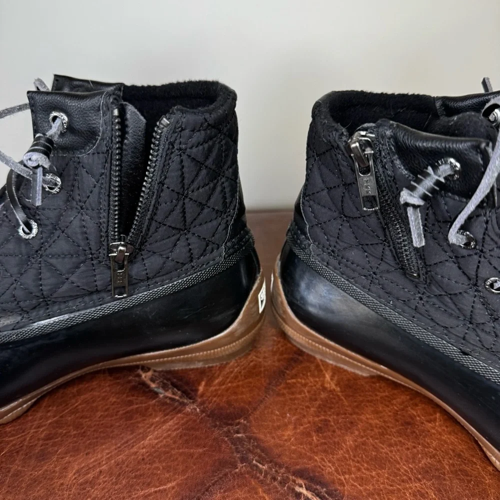 Sperry women’s duck
